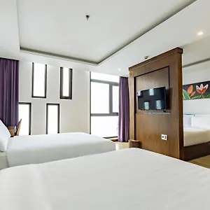 Golden Sun By New Sky Travel 4*, Da Nang Vietnam